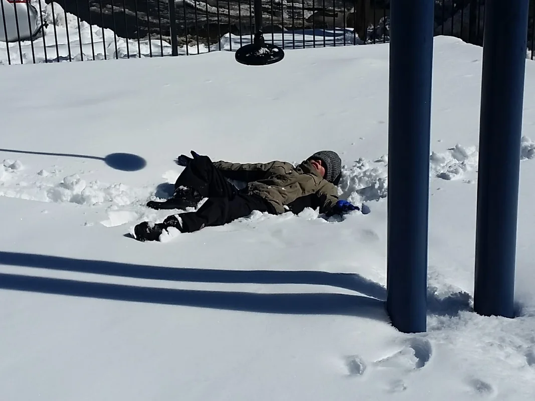 Cold feet at Perisher skiing NSW Australia - World Travel Ambitions